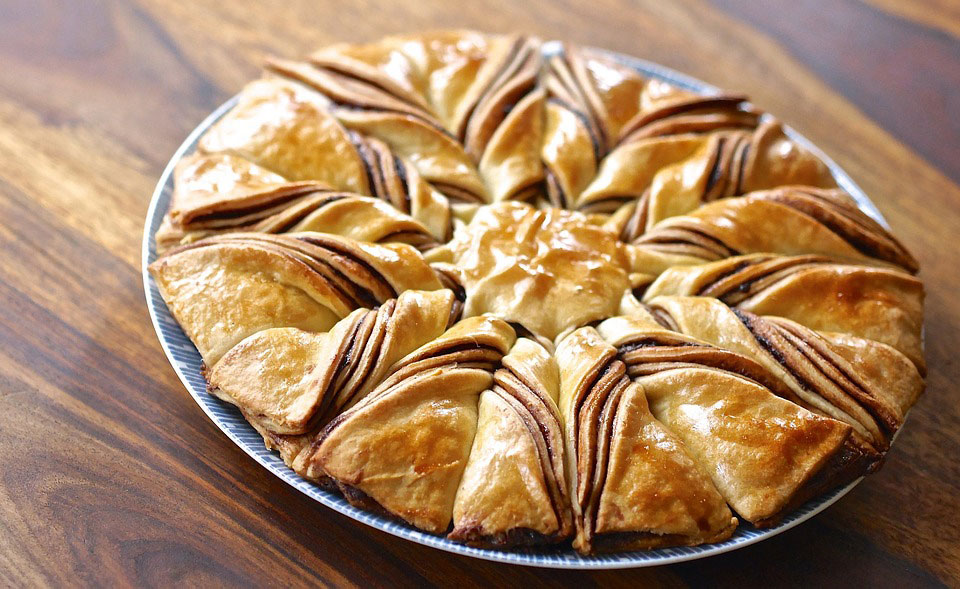 Les nouvelles recettes gourmandes avec nos pâtes à tartiner - Gâteau de crumble et brioche étoile au spéculoos sans huile de palme 