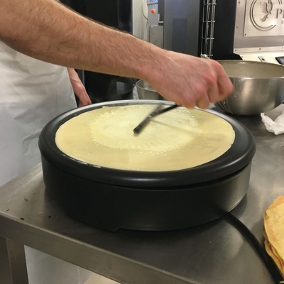 La recette de pâte à crêpes de Myriam, meilleure crêpière amatrice de la région 