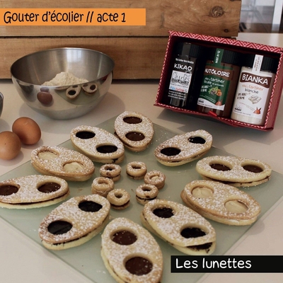 Goûter d'écolier - lunettes sablées à la pâte à tartiner